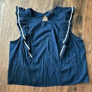 New w/o tags~ summer blouse. Navy blue & white stitching